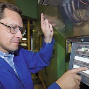 Datenerfassung in der Metallverarbeitung braucht einfache Dialoge und robuste Industrie-PC.