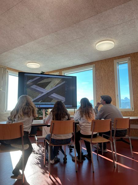 Ziel des Engineers' Day ist die Begeisterung von jungen Talenten. Aufnahme vom letztjährigen Engineers' Day am 4.3.2025. (Bild: U. Füllemann)