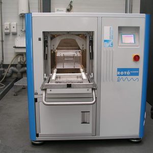 Trotz der zusätzlichen Flutreinigung hat die Anlage EMS 480 Fluten die gleiche äußerliche Baugröße wie die etablierte Kompaktanlage.