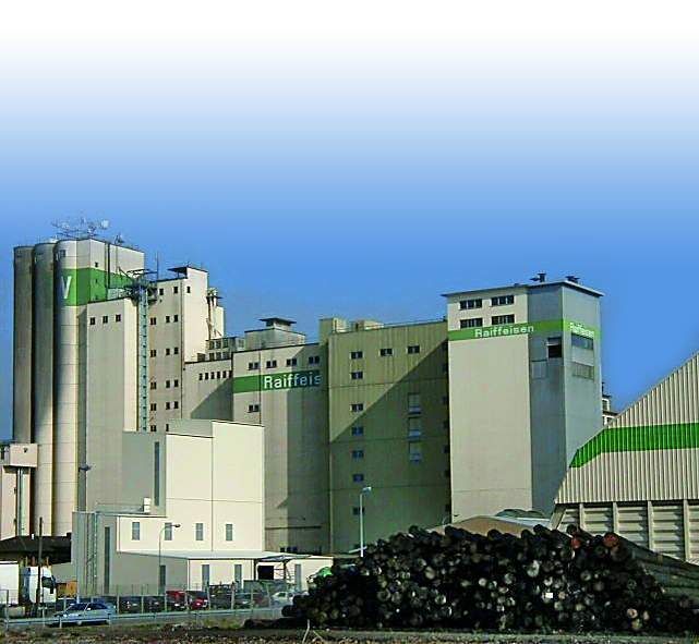  3  Die Raiffeisen-Kraftfutterwerke Kehl (RKW Kehl) produzieren jährlich mehr als 75 000 Tonnen Mischfutter für die Landwirtschaft. (Archiv: Vogel Business Media)