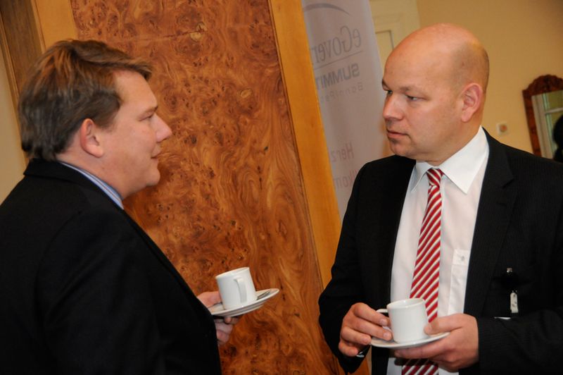 Cornelius Everding, Chief Process Innovation Officer (Brandenburg), und Tom Gensicke, Head of Public Services (Capgemini). (Archiv: Vogel Business Media)