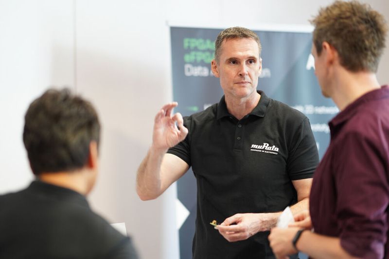 FPGA Conference Europe 2022: Über 70 Sprecher, 100 Vorträge und über 250 Teilnehmer – nach zwei Jahren mit Corona-bedingten Digitalkonferenzen fand die dreitägige FPGA Conference vom 5. bis 7. Juli 2022 endlich wieder als Präsenzveranstaltung statt. Besondere Highlights waren die spannende Keynote von Nick Ni von AMD/Xilinx, die interessante Couchtalk-Expertenrunde, der traditionelle BBQ-Grillabend sowie die vielen glücklichen Gewinner der Verlosungsaktionen.  (Bild: Nadine Stegemann)