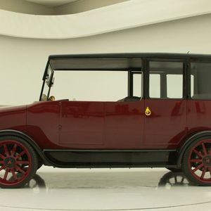 Das Fahrzeug war vor 100 Jahren das erste Auto der japanischen Marke.(Bild:  Mitsubishi)
