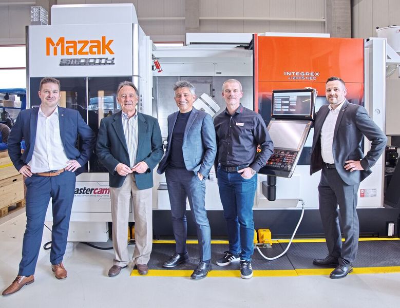 Die gesamte Leitung von Tschudin, Wenk und Mazak war ebenfalls vor Ort, v. l. n. r.: Max Horwat (Teamleader Internal Indirect Sales, Yamazaki Mazak Deutschland GmbH), Urs Tschudin (Inhaber, Tschudin AG), Marco Casanova (Geschäftsführer, Yamazaki Mazak Deutschland), Thomas Siegrist (CEO, Wenk AG) und Kai Fähnrich (Head of Dealer Management, Yamazaki Mazak Deutschland GmbH). (Bild: Matthias Böhm)