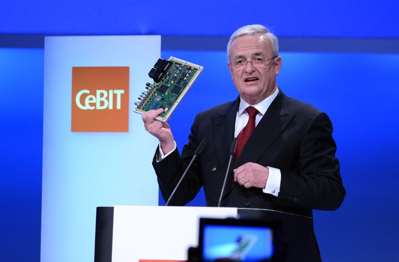 VW-Chef Martin Winterkorn fordert eine Selbstverpflichtung der Automobil-Branche: „Das Auto darf nicht zur Datenkrake werden“ (Deutsche Messe)