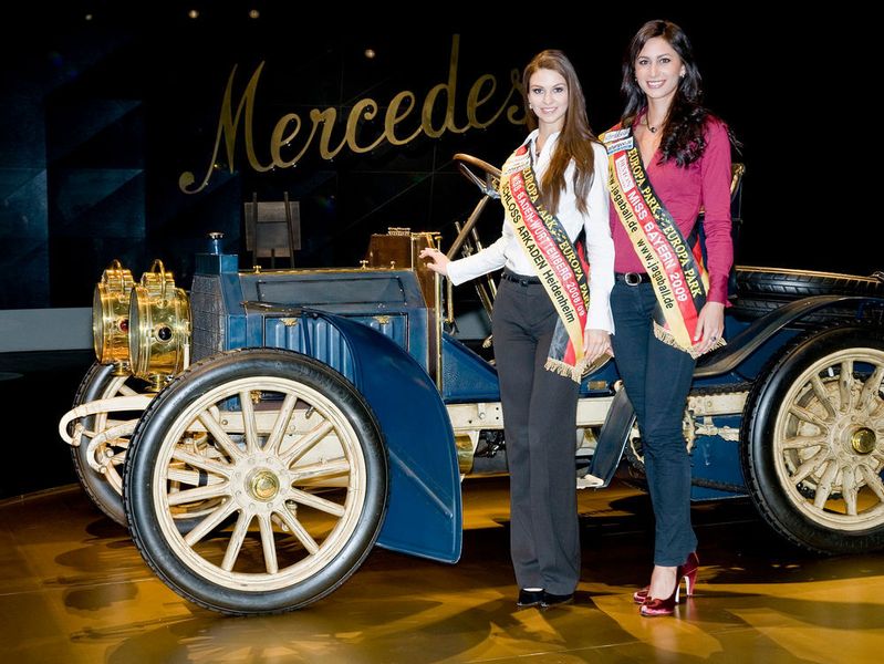 Das Mercedes-Benz-Museum bietet einen Überblick über die Automobilgeschichte von den Anfängen bis heute. (Daimler)