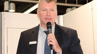 „Diese Perspektiven nimmt Festo von den internationalen Märkten auf und leitet daraus maßgeschneiderte Produkte für seine Kunden weltweit ab“, erklärt Dr. Ansgar Kriwet, Vorstand Vertrieb von Festo, auf der SPS IPC Drives im November 2013. (elektrotechnik/Kunze)