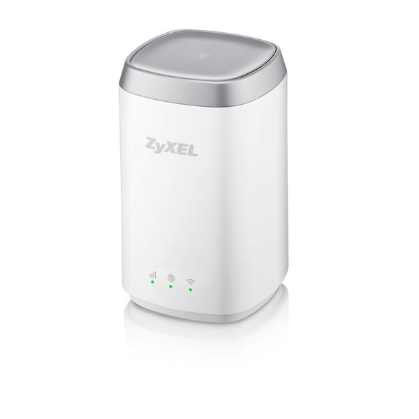 Für 190 Euro hat Zyxel den LTE-Router LTE4506 im Portfolio. Aufgrund seines geringen Gewichts von 150 g und Abmessungen von 66,8 x 66,8 x 110,5 mm ist er als flexibler Reisebegleiter prädestiniert. Für Urlaubsreisende trumpft er damit auf, dass er über den Micro-USB-Anschluss unterwegs im Auto aufgeladen oder im Freien mit einer Power Bank betrieben werden kann. Zum Teilen des WLAN mit anderen Nutzern ist am Gerät eine Share-Taste vorhanden.  (Zyxel)