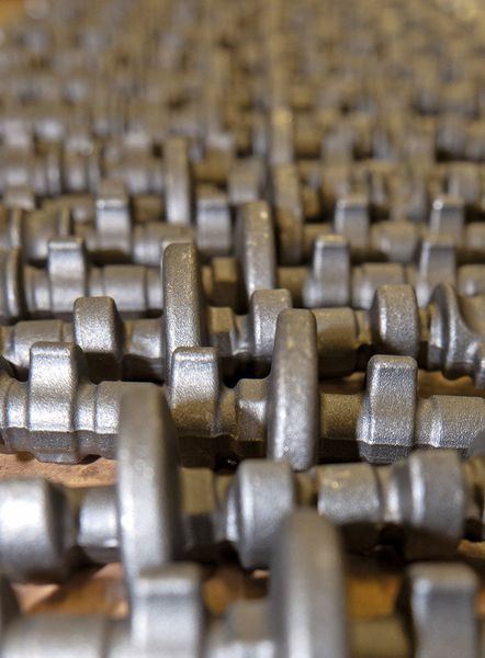 Bild 1: Rund 5 Millionen Teile jährlich:  Lerchenmüller Systeme fokussiert sich am Standort Bernbeuren auf das Centerless-Schleifen, das Durchgangsschleifen sowie das Flach- und Rundschleifen.  (Bild: Klaus Hennecke)