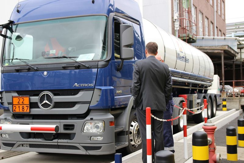 With its new CO2 production in Frankfurt, Germany, the four medium sized operator companies achieved a higher independence on the chemical gases market (Picture: PROCESS)
