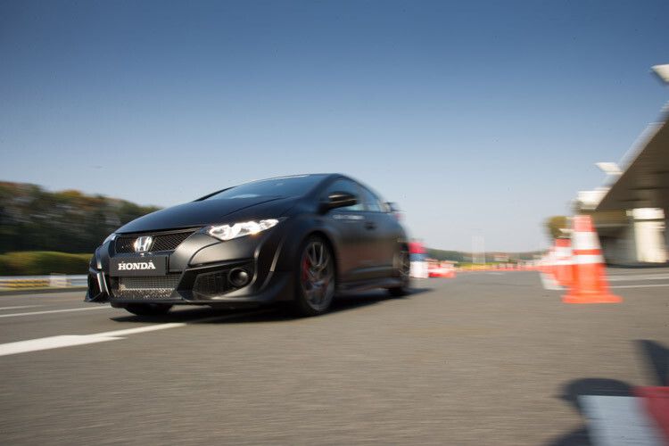 Wenn er 2015 auf den Markt kommt, soll der Civic Type R der schnellste Fronttriebler auf der Nordschleife sein. (Foto: Honda)