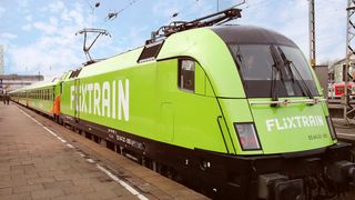 Nächste Woche sollen die Züge von Flixtrain wieder fahren.  (Bild: Flixtrain)