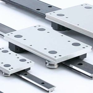 Das GV3-Linearführungssystem mit Laufrollen.