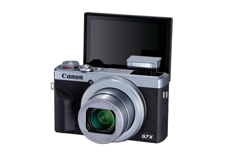 Die Canon Powershot G7 X Mark III kommt mit klappbarem Display, aber ohne Sucher. (Canon)