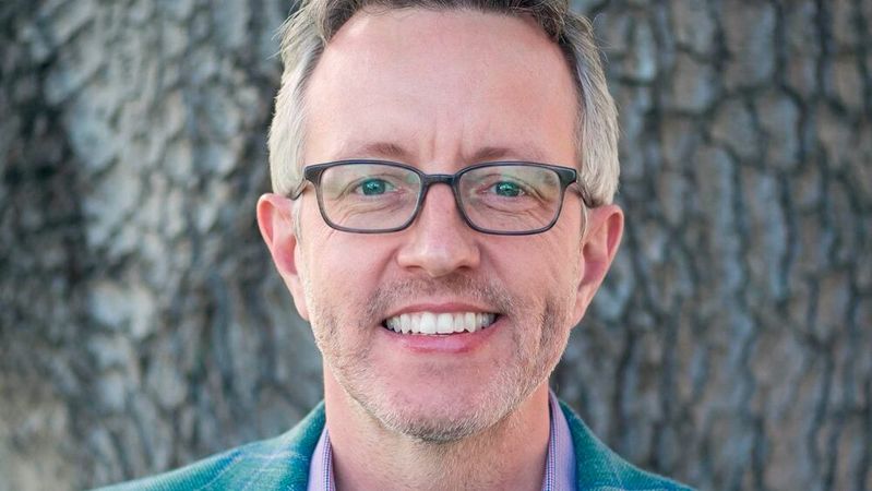 Kurt Petersen, SVP Customer Success bei Camunda, sieht die Ursache gescheiterter KI-Projekte weniger in der Technik als in Abläufen, die für eine Welt ohne KI entworfen wurden.(Bild:  Camunda)