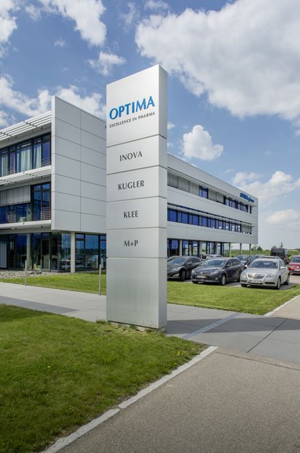 1305_OPTIMA-pharma_Aussenansicht-2 ()