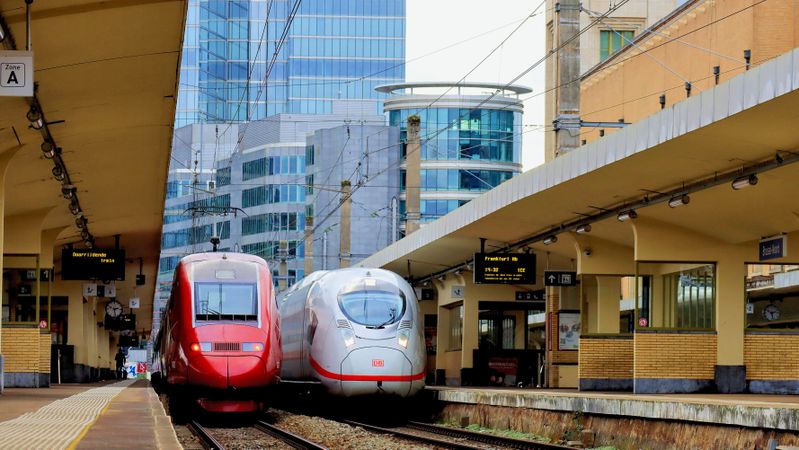 Die Europäische Kommission will Bahnreisen in Europa vereinfachen.(Bild:  Deutsche Bahn)