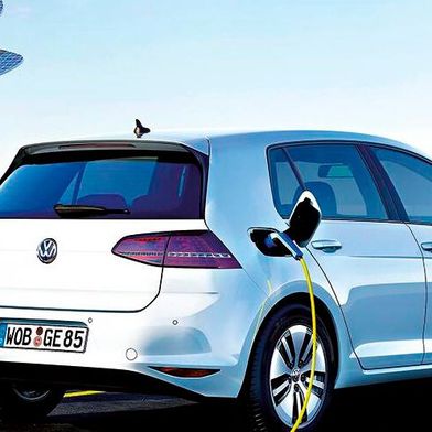 Die Zulassungen von Elektroautos sind in Deutschland wieder angestiegen. Hier die Zahlen ... (Bild: Volkswagen)