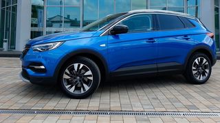 Nach dem Crossland X ist der Grandland X das zweite Fahrzeug aus einer Kooperation mit PSA. (Jens Scheiner)