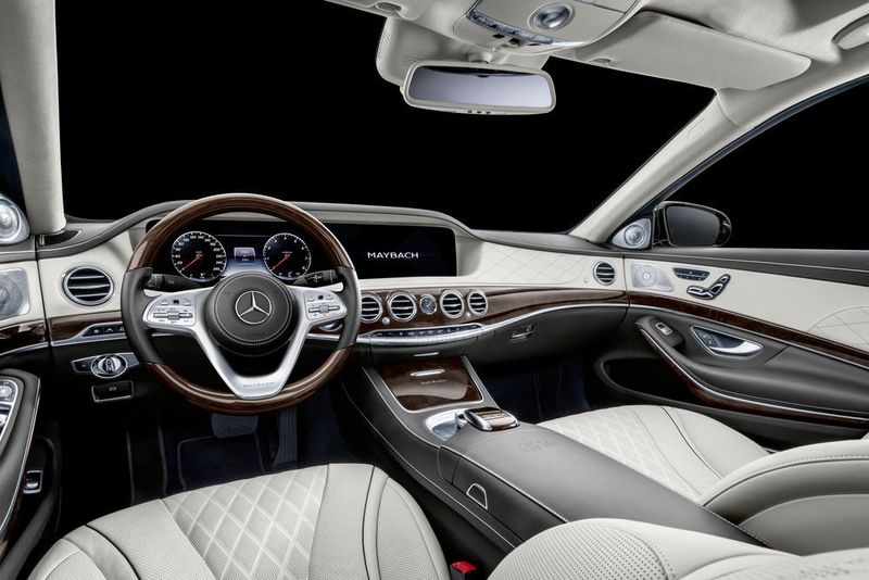 Innen bietet das Topmodell von Mercedes ein exklusives Ambiente ... (Daimler AG)
