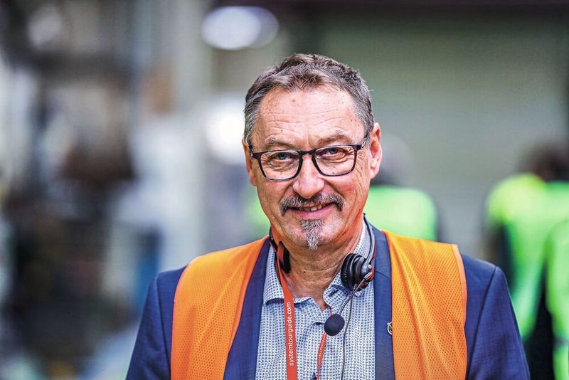 Stephan Berz, Präsident von ISTMA Europe: „Der Werkzeugbau ist ein essenzieller Faktor der europäischen Industrie. Der aktuelle Strukturwandel erfordert Anpassung – von Kundenprofilen über Beschaffungs- und Produktionskooperationen bis hin zur Digitalisierung.