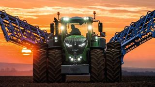 Das Muscle Car unter den Traktoren: der Fendt 1050 Vario mit satten 500 PS! (Bild: AGCO)