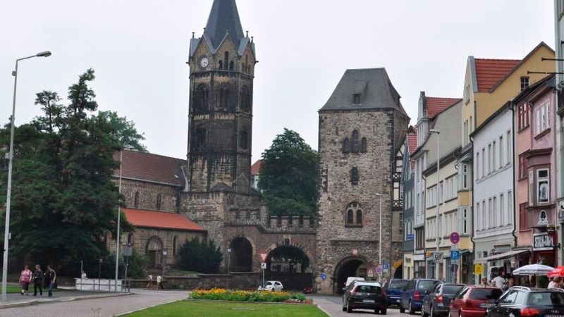 Eisenach bekommt kein Rechenzentrum mit 300 MVA Anschlussleistung. Obwohl das Vorhaben weit fortgeschritten war, hat der Stadtrat das Projekt nun vorerst gestoppt.(Bild:  Eisenach /Charlotta Wasteson/cwasteson / CC BY 2.0)