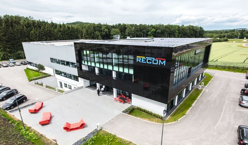 Eröffnung des RECOM Headquarters: Die neue Firmenzentrale in Gmunden, Österreich. (Bild: RECOM Power)