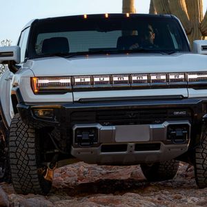 Mit dem GMC Hummer EV hat GM bereits ein E-Auto auf der Ultium-Plattform auf den Markt gebracht.(Bild:  General Motors)