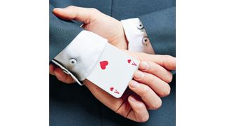 Im Risiko- und Claim-Management gilt es, bereits in der Anbahnungsphase in die Vertragsgestaltung kontrolliert einzugreifen. Dabei besonders wichtig ist die Teamarbeit. (Fotolia/Robert Kneschke)