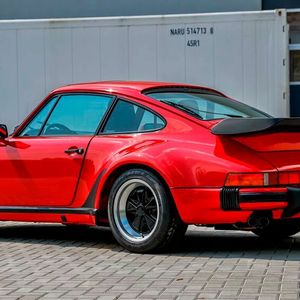 2013 kam der Stuttgarter aus den USA nach Holland und wird jetzt von Kickdown Auktionen in Deutschland angeboten.(Bild:  Kickdown)