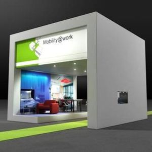 Einer der insgesamt vier »Mobility@Work«-Würfel, in denen Besucher praxisnahe Lösungen hautnah erleben können.