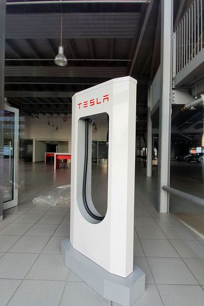 Und auch die Supercharger dürfen natürlich nicht fehlen. (Bild: tmodelforever)