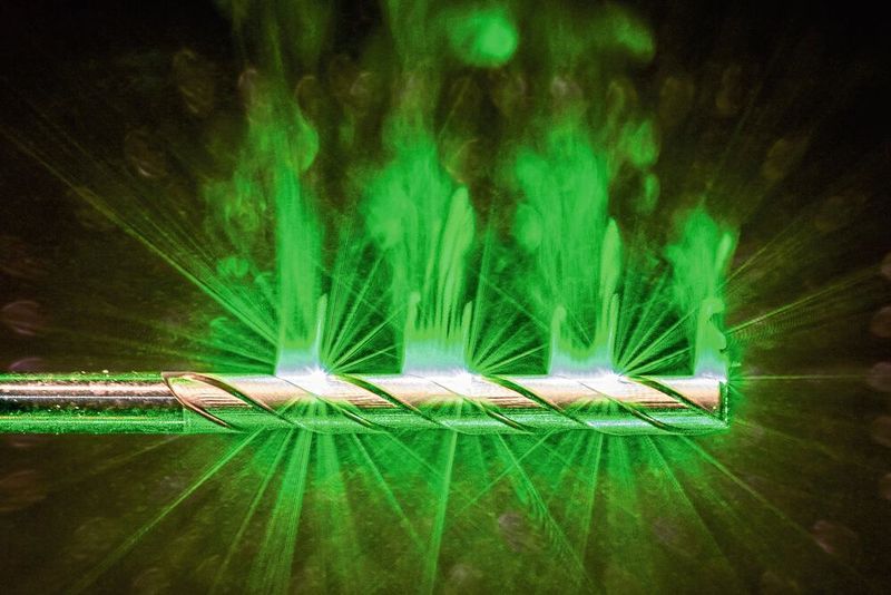 Nichtkonventionelles Fertigungsverfahren: Laserablation zur Herstellung von Werkzeugen aus ultra­harten Materialien.  (Inspire)