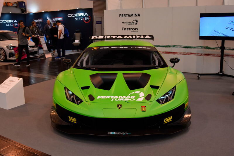 Am Stand von Lamborghini Super Trofeo gibt es den „Huracán GT3 Evo“ zu bewundern.  (Simon / »kfz-betrieb«)