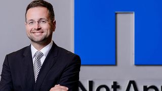 Alexander Wallner, Senior Vice President & General Manager EMEA bei Netapp: „Die physische und die virtuelle Welt verschwimmen, wodurch sich die Wertschöpfung verlagert – auch innerhalb eines Unternehmens. Wird künftig ein Maschinenbauer für seine Maschinen mehr oder weniger Steuern zahlen, als für seine digitalen Services, beispielweise Predictive Maintenance?“ (Netapp)