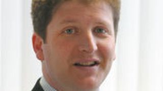 Der Verkaufsleiter der Hamburger Fiat-Niederlassung Michael Wieben schätzt die vielfältigen Funktionen der elektronischen Fahrzeugdisposition. Fotos: BW Solution (Archiv: Vogel Business Media)