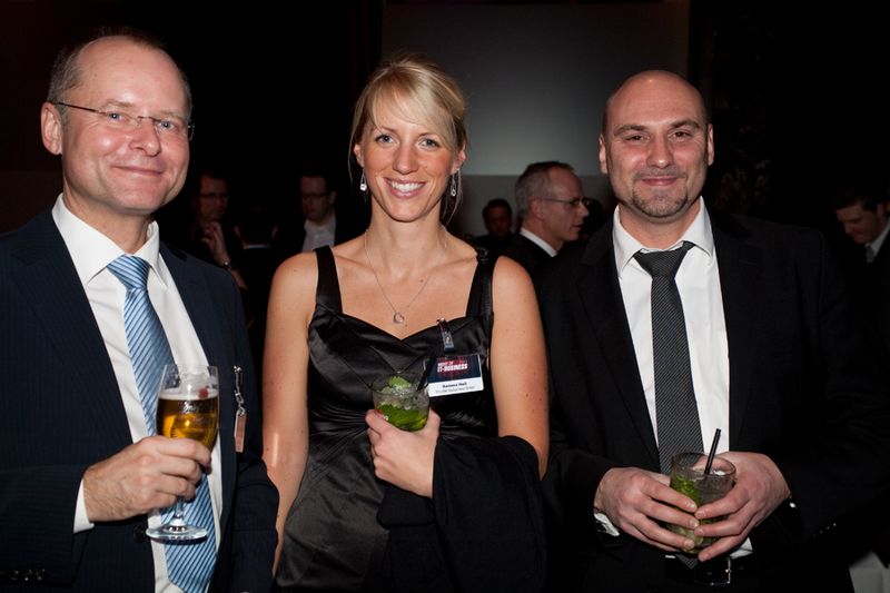 v.l. Thomas Schoon (Westcon), Ramona Hieß und Marcus Knickmeier (TP-Link) (Archiv: Vogel Business Media)