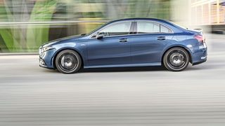 Die A-Klasse Limousine wird es auch als Mercedes-AMG A 35 geben. (Mercedes)