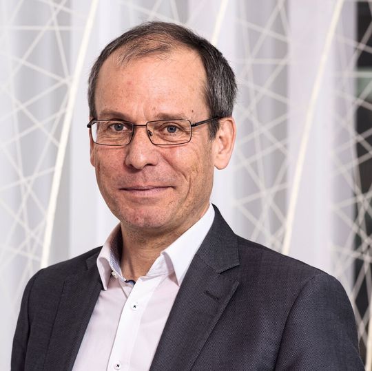 IAB-Direktor Bernd Fitzenberger: „Gleichwohl legen die Rückgänge der Einstellungen nahe, dass die Betriebe von einer weiteren Verschärfung der wirtschaftlichen Lage ausgehen.“ (Bild:  IAB)