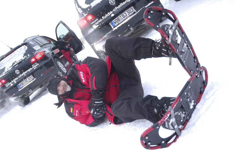 Festen Boden unter den Füßen hatten die Akteure bei der letzten Winteraufgabe, dem Schneeschuhlauf. (Archiv: Vogel Business Media)