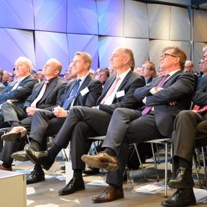 (Achter / »kfz-betrieb«)