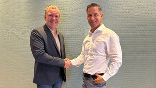 Hendrik Roosna (l.), CEO von Fairown, und Heino Deubner, CEO von Miete24  (Bild: Miete24)