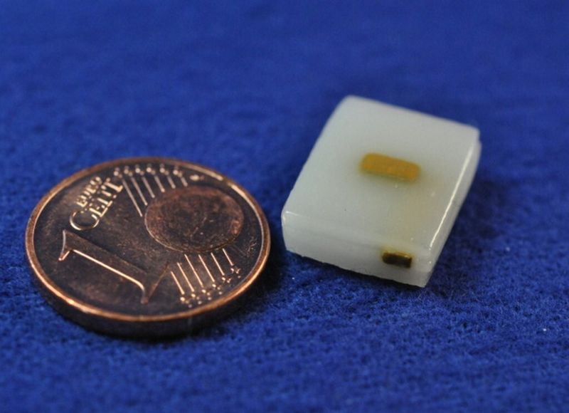 Fertiges LTCC nach dem zehnminütigen Brennen bei 810 °C. (Bild: WZR)