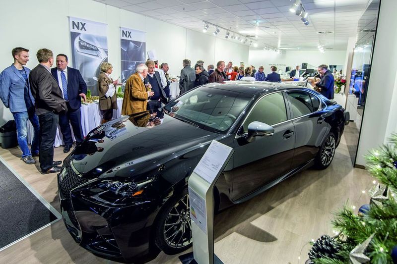Der Kölner Pop-up-Store wird vom Autohaus Levy betrieben. (Foto: WolfgangHelmFotografie)