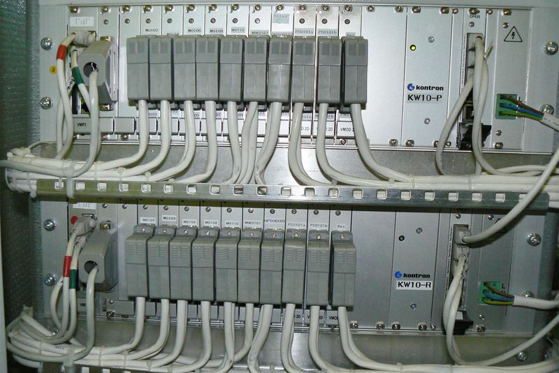 Robuste VME Racks verwalten bis zu 10 Betriebsstellen, um einen schnellen und sicheren Schienenverkehr zu gewährleisten. (Archiv: Vogel Business Media)