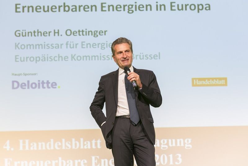 Keynote-Speaker Günther H. Oettinger, Kommissar für Energie (Europäische Kommission, Brüssel). (Bild: Euroforum Deutschland)