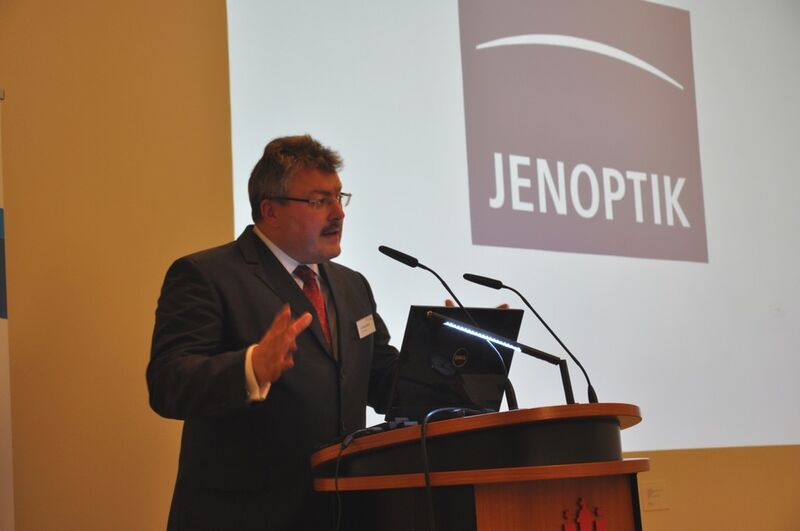 Vorstandsvorsitzender des Spectaris-Mitgliedsunternehmens Jenoptik, Dr. Michael Mertin referriert über die Erfahrungen seines Unternehmens. (Bild: Spectaris)