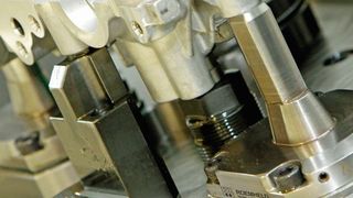 Große Kräfte auf kleinstem Raum: Die hydraulische Spanntechnik hat sich beim Spannen von schweren Werkstücken bewährt. (Römheld)