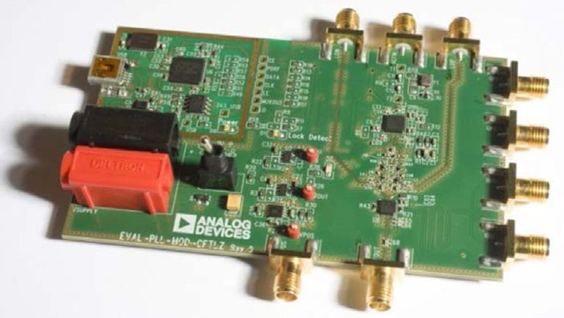 Bild 2: Evaluation Board des direkt mischenden Senders (Bild: Analog Devices)
